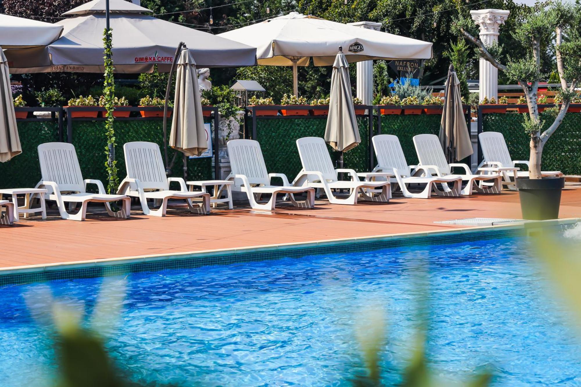 Nafron Hotel Prizren Exterior photo